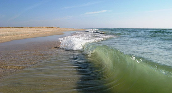 Волны на Азовском море Фото волн на Азовском море