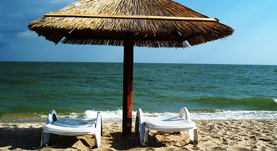Пляжный отдых на Азовском море Фото лежаков и моря на Азове